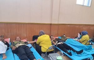 Pendonoran Darah dan Medical Check Up Awali Rangkaian Milad ke-113 Muhammadiyah di PDM Solo